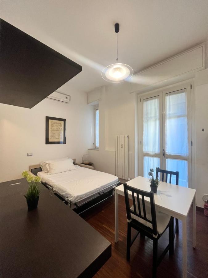 Bocconi Apartment Milan Exterior photo